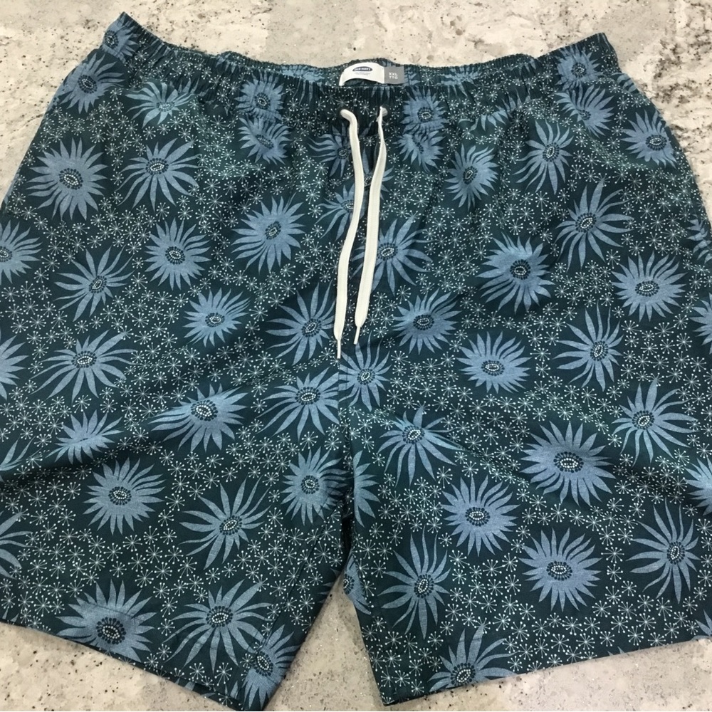 Old Navy men’s shorts